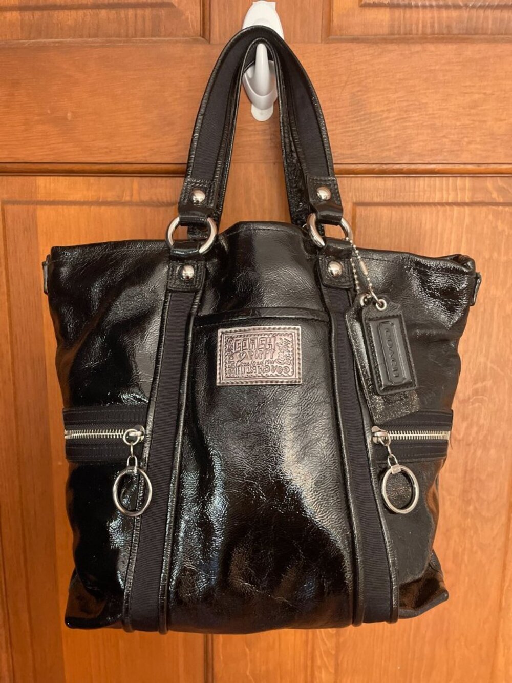 Coach Poppy Liquid Gloss Tote Black Patent Leather Shoulder Bag 13835 Y2K